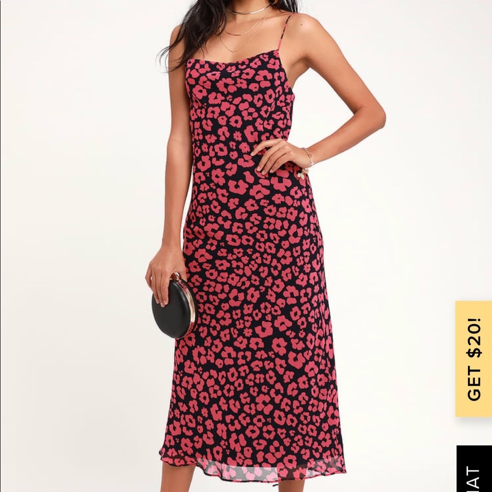 Floral midi dress size small yes available